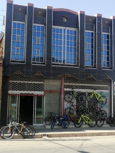 عکس فروشگاه موتور سیکلت توکل