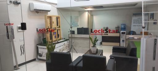 عکس لاک استار 