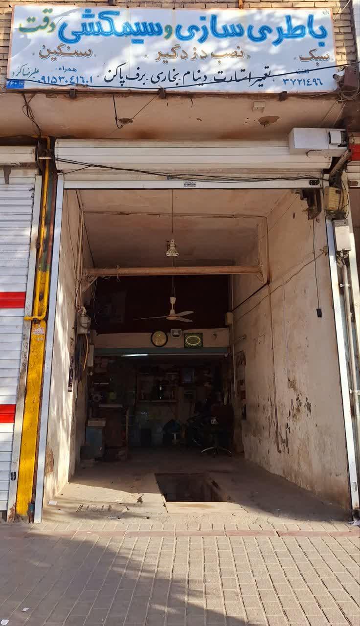 عکس باطری سازی و سیم کشی خودرو دقت