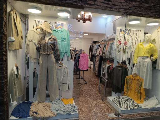 عکس بوتیک زنانه ایمان