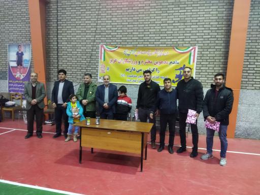 عکس سالن مجموعه ورزشی چند منظوره کارگران خدابنده