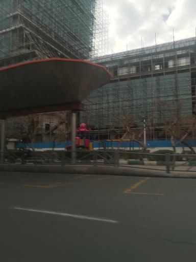 عکس معلم  تخلیه