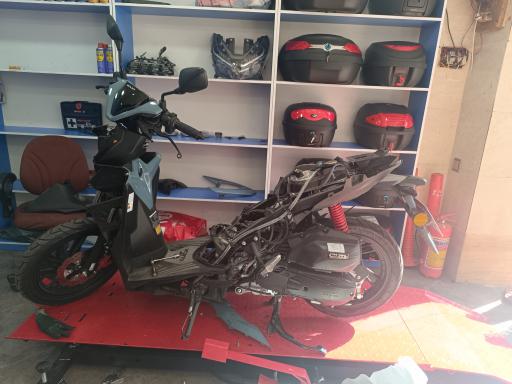 عکس هانی موتور البرز