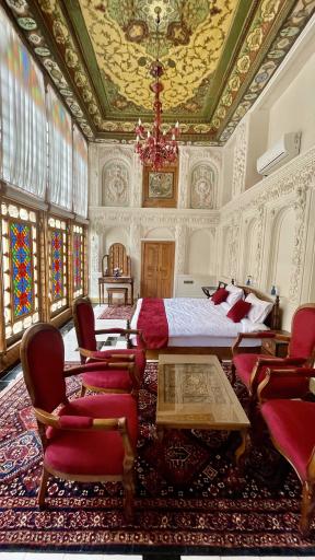 عکس بوتیک هتل محلاتی