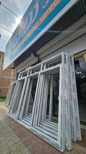 عکس گروه صنعتی زرین 