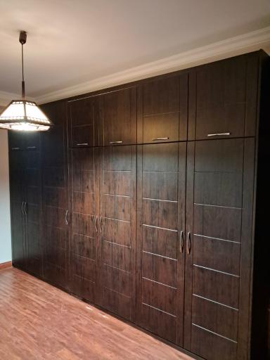 عکس کابینت چوب سرخ
