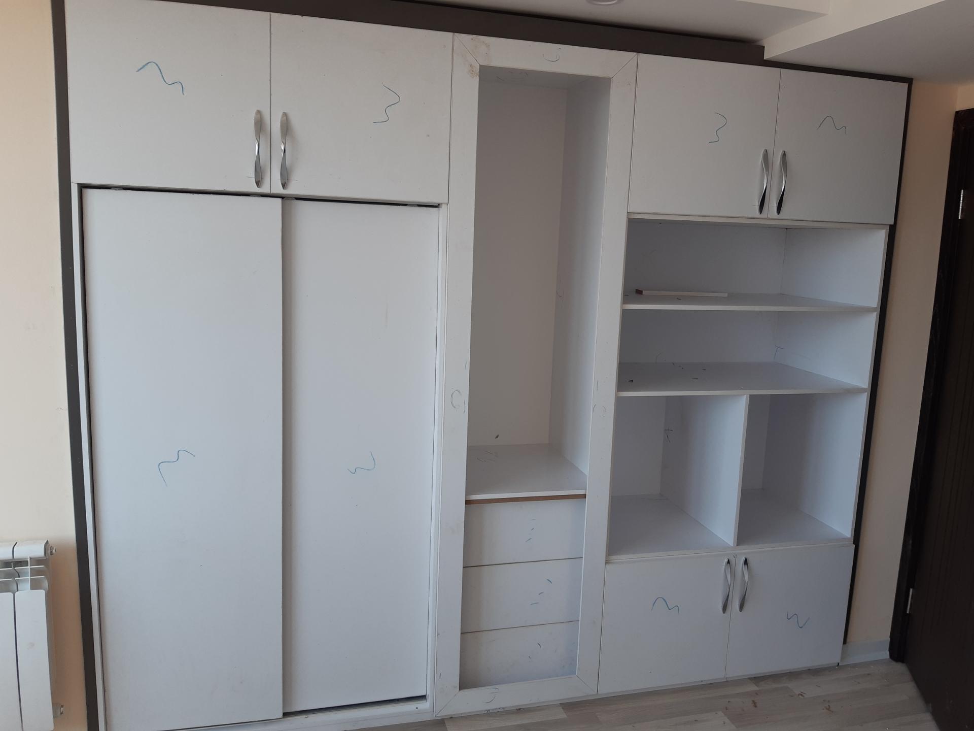 عکس کابینت چوب سرخ