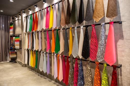 عکس فروشگاه چرم پارس