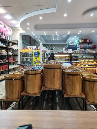 عکس هاپر نان شیرینی شیسا