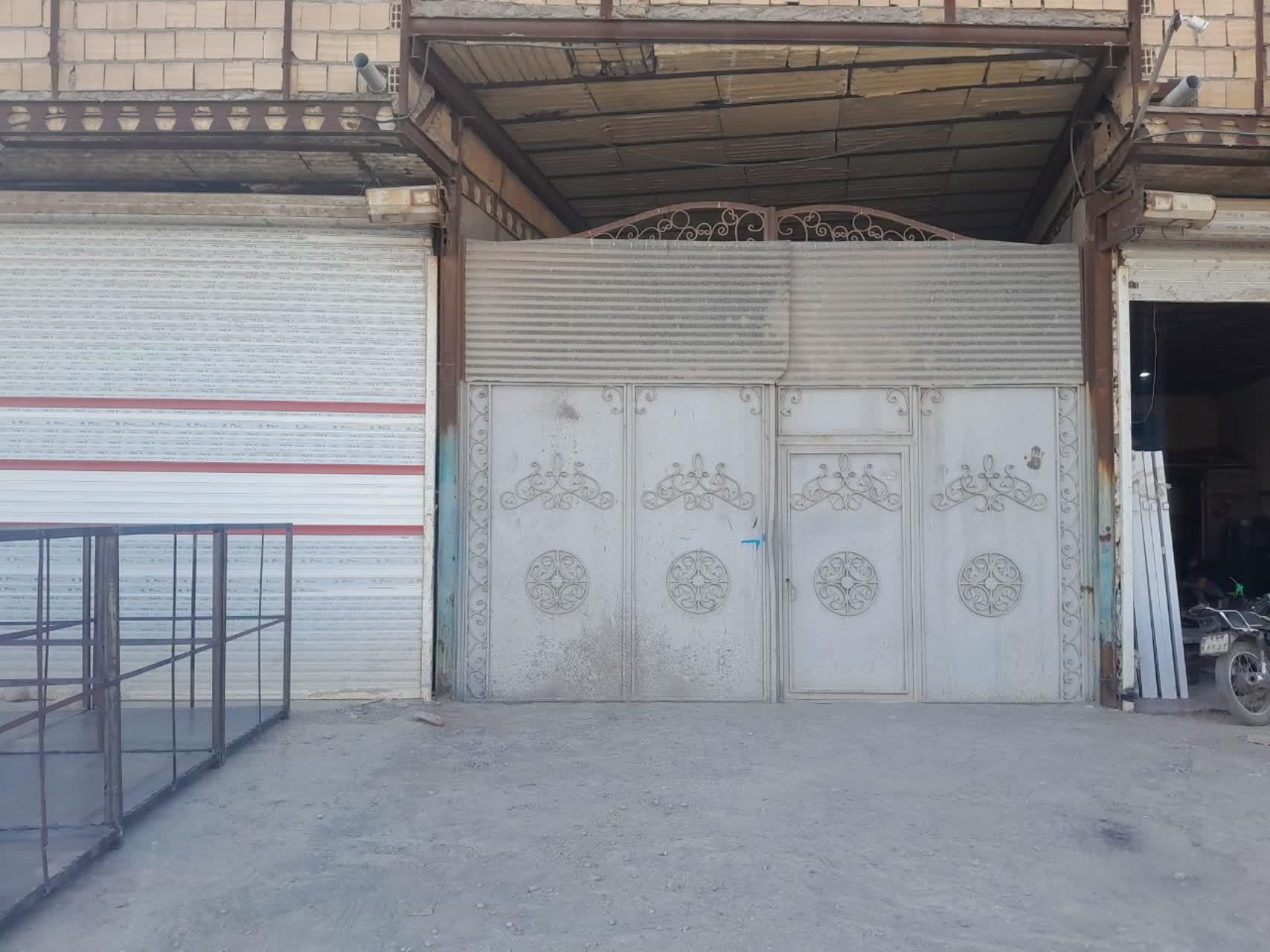 عکس انبار لوازم سقف کاذب محروقی