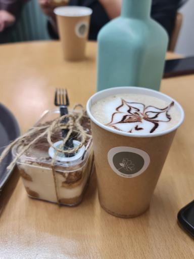 عکس کافه بابونه اخوان المخبرین