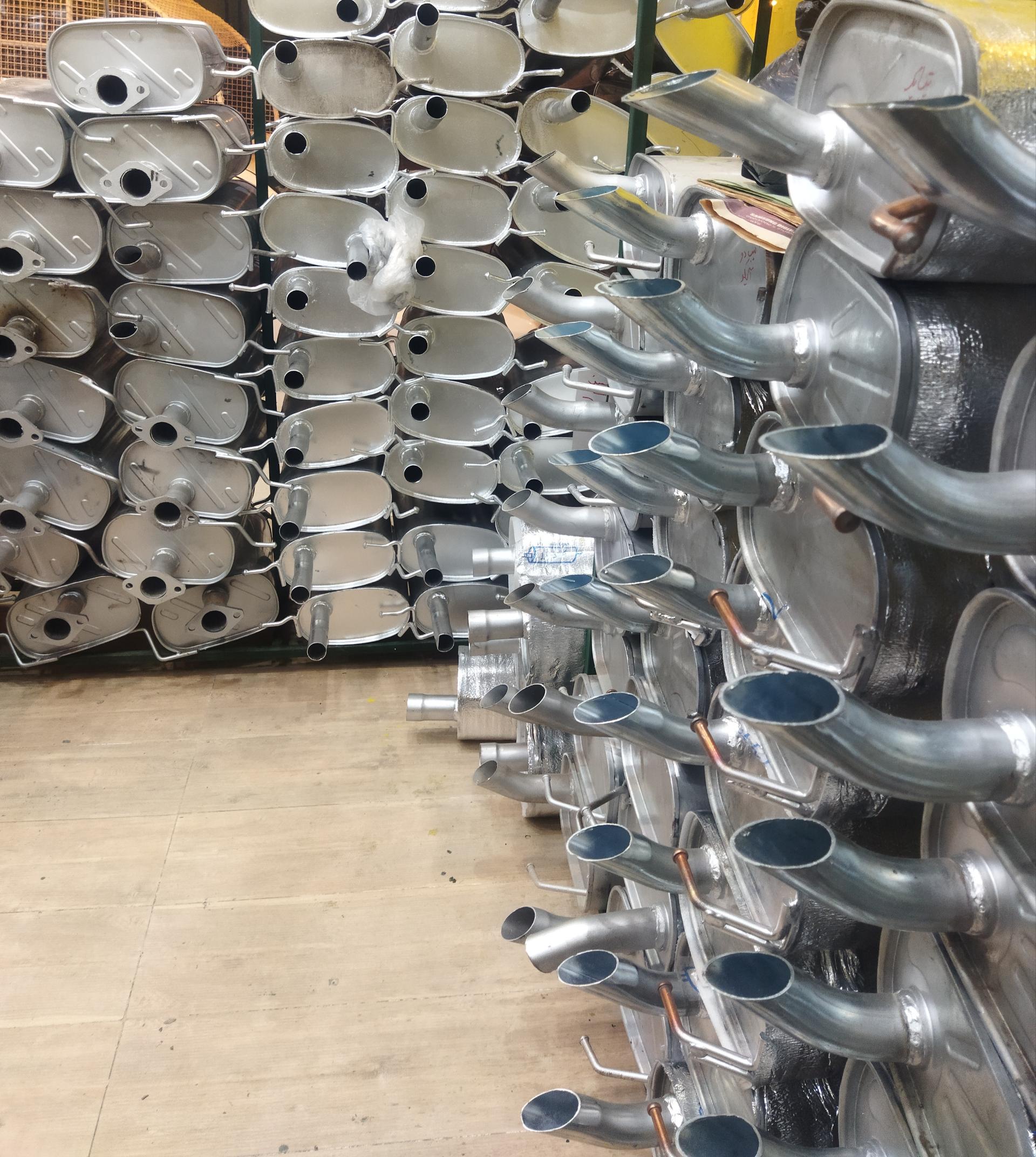 عکس پخش اگزوز اکبری