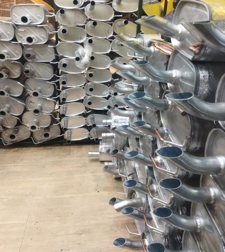 عکس پخش اگزوز اکبری