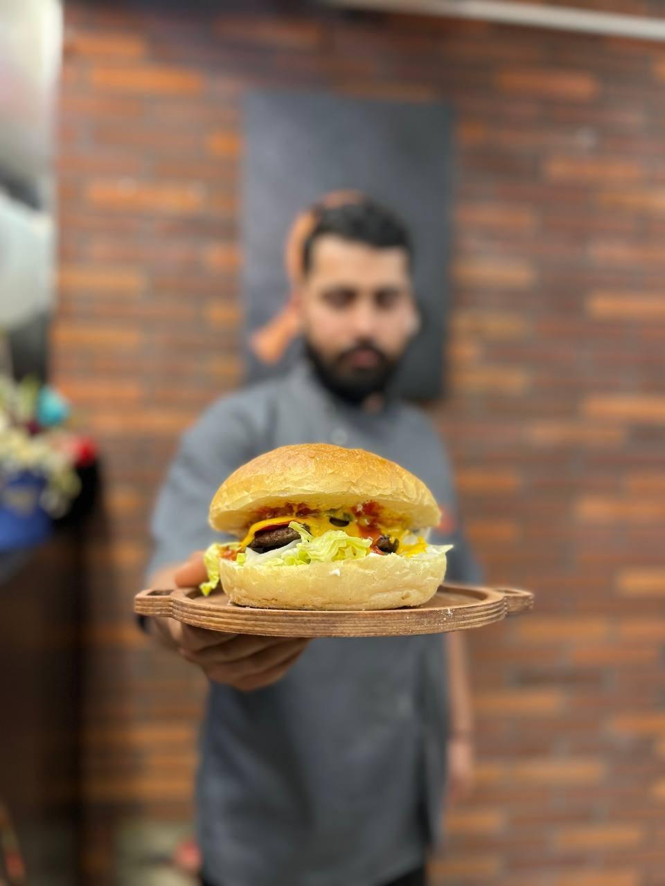 عکس کافه فست فود دلتا