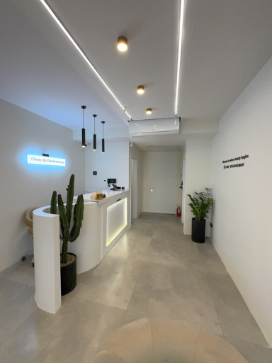 عکس کلینیک زیبایی دکتر قهرمانی