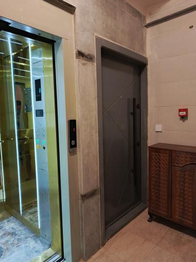 عکس هتل آپارتمان مادر