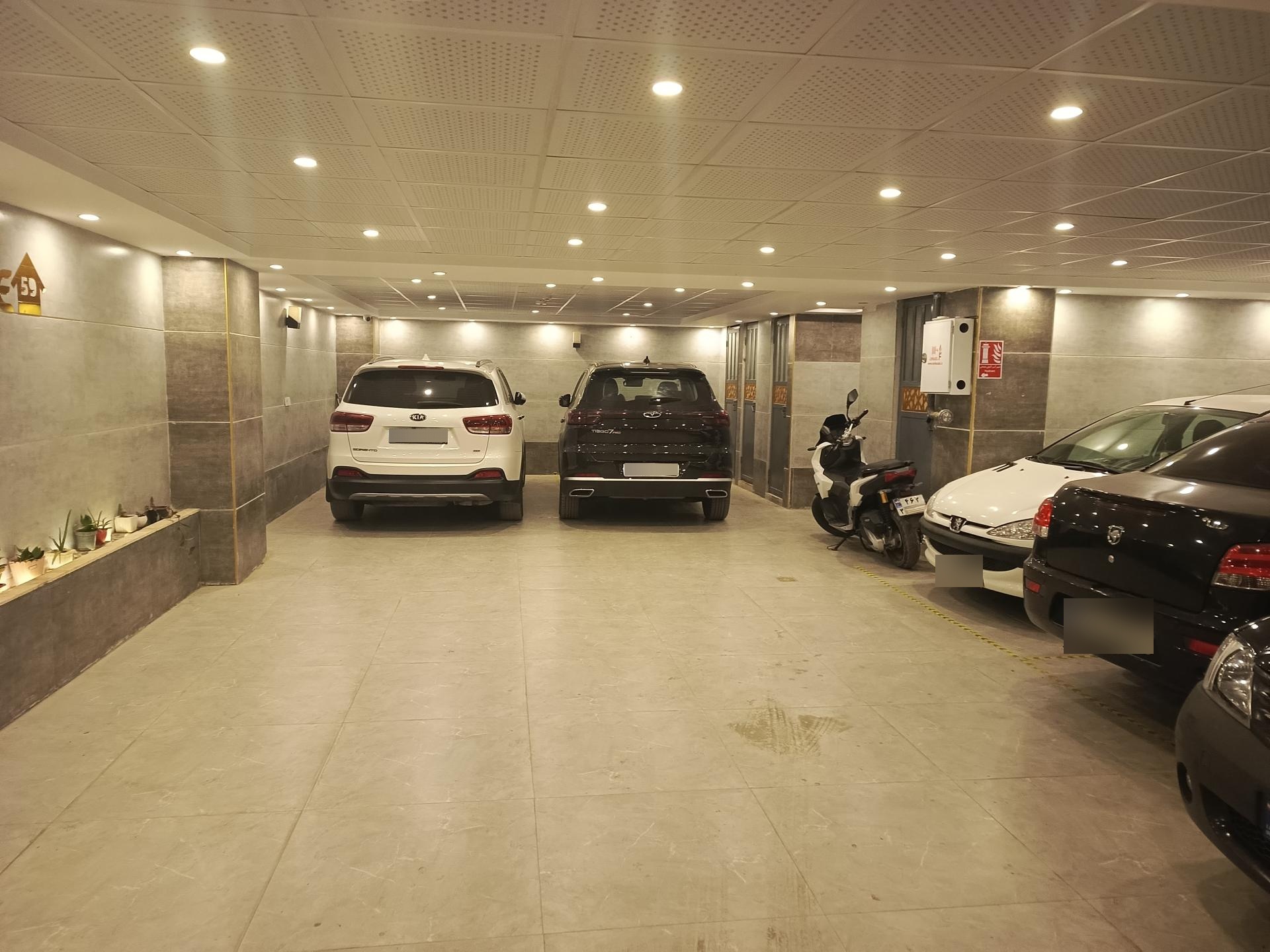 عکس هتل آپارتمان مادر