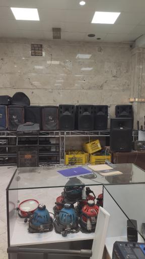 عکس فروشگاه آوادیس