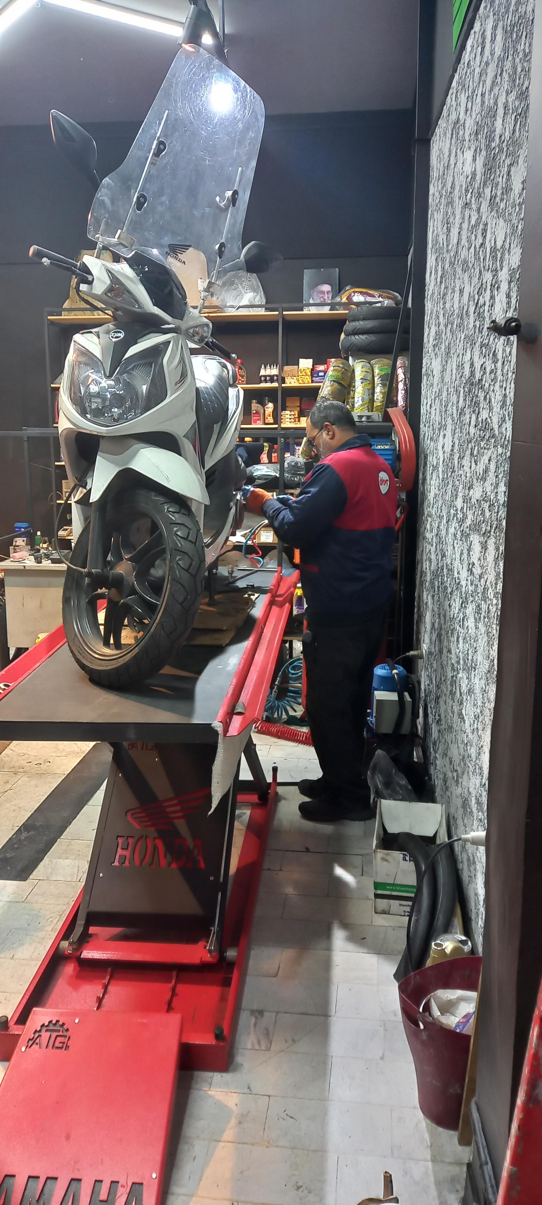 عکس موتو سرویس خسرو