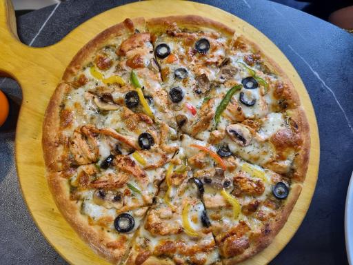 عکس کافه رستوران کارا