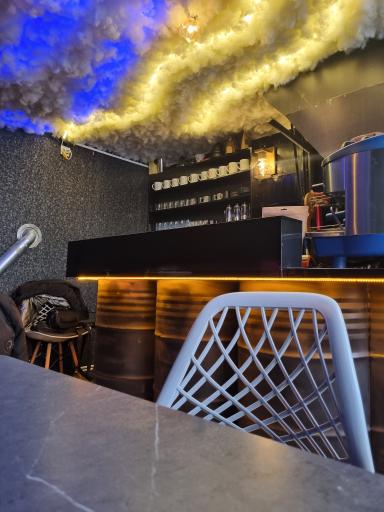 عکس کافه رستوران کارا