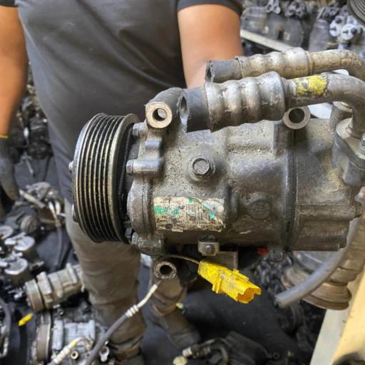 عکس تعمیرگاه برق اتومبیل قادری