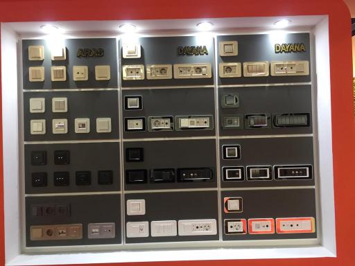 عکس انبار دفتر فروش پخش لوازم روشنایی هه تاوه