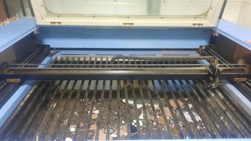 عکس مجتمع چاپ و تابلوسازی آقای خدیو