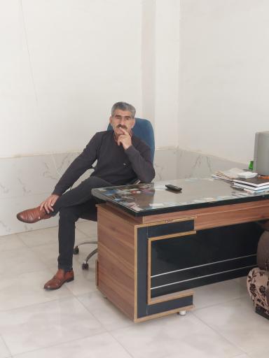 عکس مشاور املاک دهقان