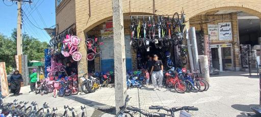 عکس نمایندگی دوچرخه فرزاد پیرزایی