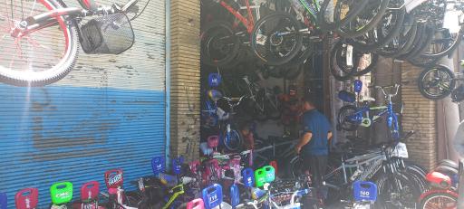 عکس نمایندگی دوچرخه فرزاد پیرزایی