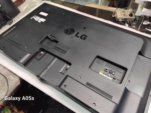 عکس خدمات صوتی و تصویری توس الکترونیک 