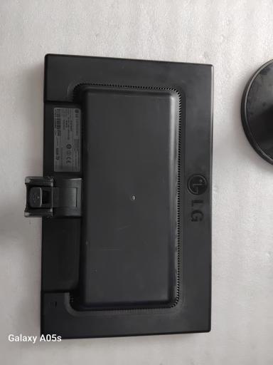 عکس خدمات صوتی و تصویری توس الکترونیک 