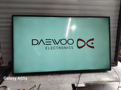 عکس خدمات صوتی و تصویری توس الکترونیک 