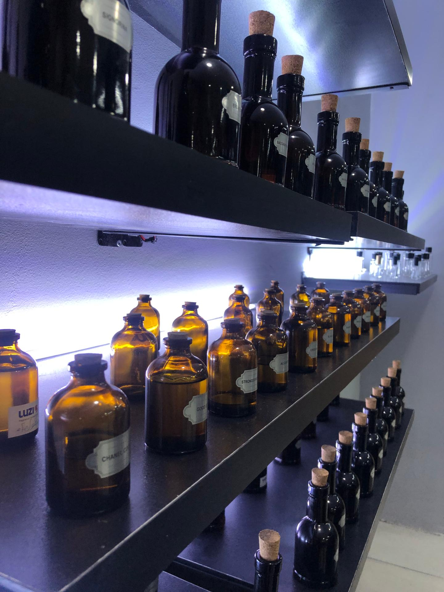 عکس عطر تاپوتی 