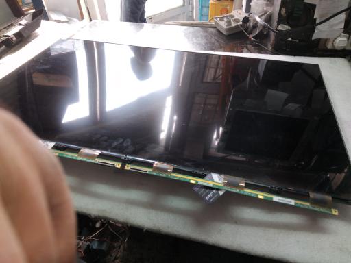 عکس خدمات صوتی و تصویری توس الکترونیک 