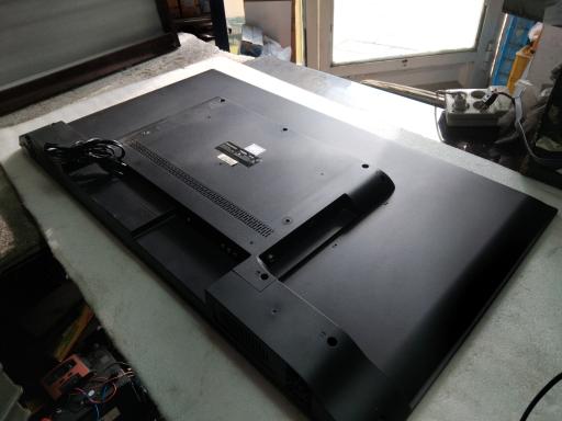 عکس خدمات صوتی و تصویری توس الکترونیک 