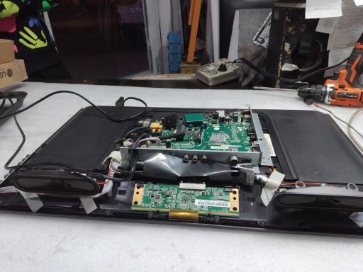 عکس خدمات صوتی و تصویری توس الکترونیک 