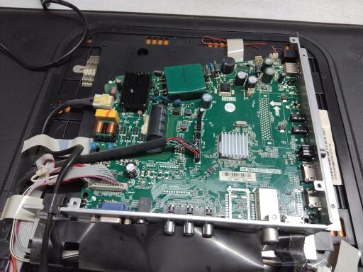 عکس خدمات صوتی و تصویری توس الکترونیک 