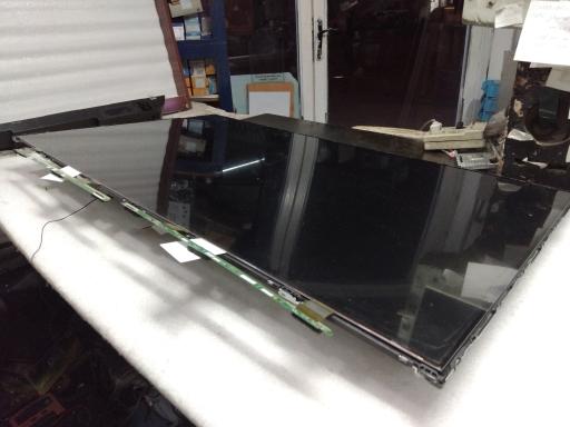 عکس خدمات صوتی و تصویری توس الکترونیک 