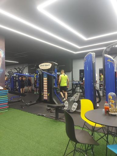 عکس باشگاه رادوین