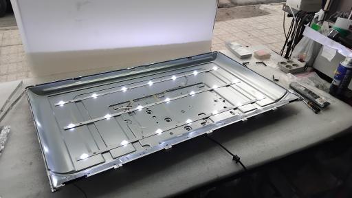 عکس خدمات صوتی و تصویری توس الکترونیک 