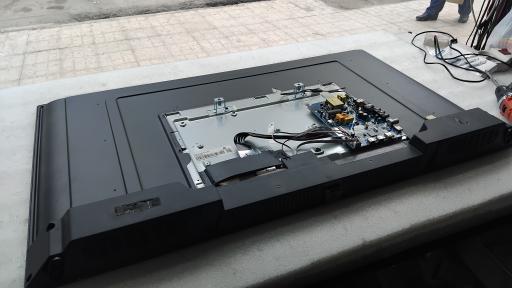 عکس خدمات صوتی و تصویری توس الکترونیک 