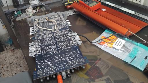 عکس خدمات صوتی و تصویری توس الکترونیک 