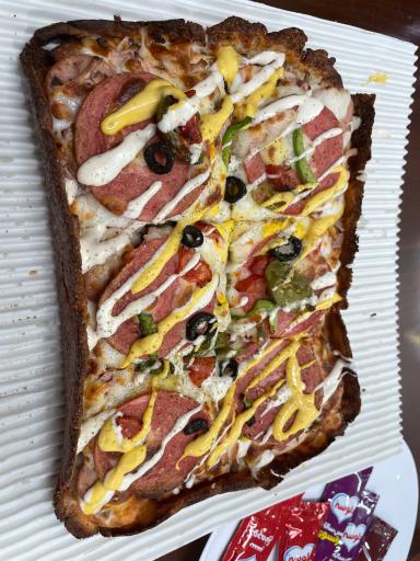 عکس پیتزا برگر فمیلی 