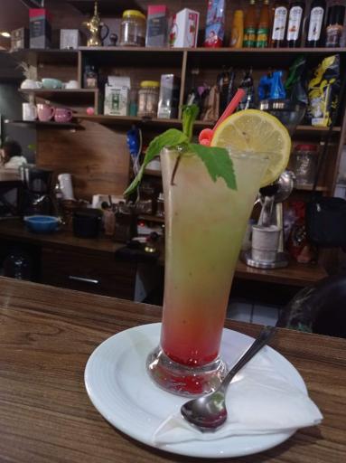 عکس کافه صبحانه آیلار