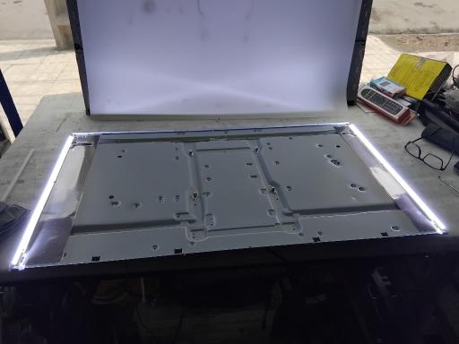 عکس خدمات صوتی و تصویری توس الکترونیک 