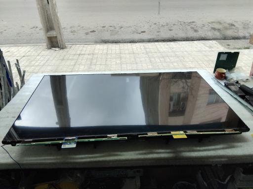 عکس خدمات صوتی و تصویری توس الکترونیک 