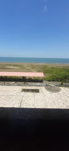 عکس هتل بزرگ کادوسان بندر انزلی