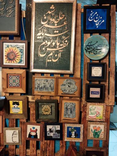 عکس کافه کلبه چوبی